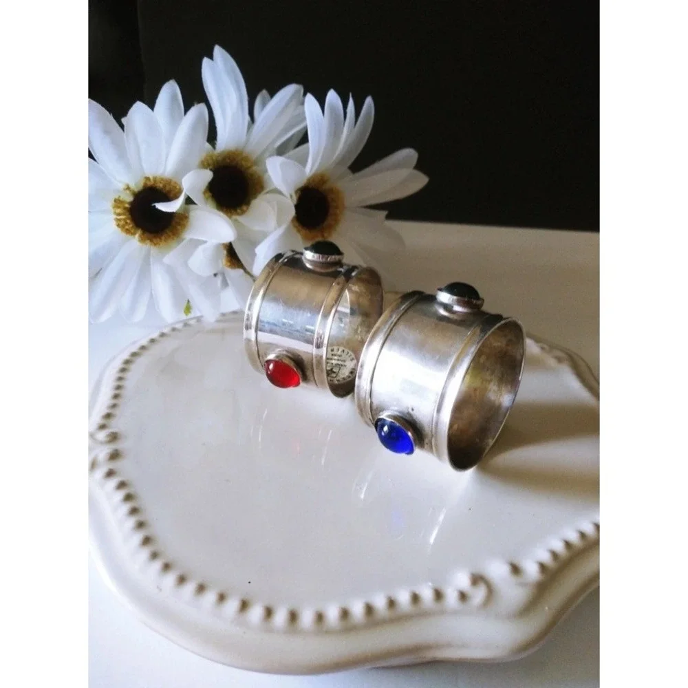 International Silver Co. Silver Plated Napkin Ring Holder w Colored Glass Set 4